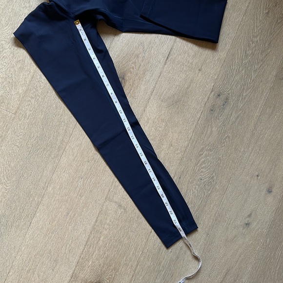 wunder under luxtreme brushed 25" size 2 true navy lululemon nwt - Picture 9 of 16